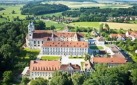 Hotel Kloster Holzen